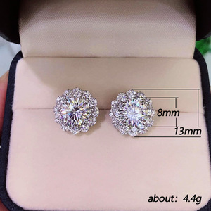 Orecchini a perno a forma di girasole per donna, orecchini a fiore scintillanti, gioielli alla moda per tutti i giorni - Product Image 4