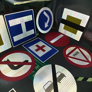 Segnali Stradali in Alluminio Personalizzati di Grado Autostradale MUTCD EN12899, Segnaletica di Sicurezza in Metallo, Cartelli Riflettenti di Avvertimento e <span class=keywords><strong>Stop</strong></span> per Strade e Proprietà - Product Image 5