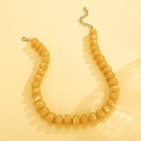 Collier en résine à grosses perles pour femmes, collier minimaliste moderne, accessoires de bijoux