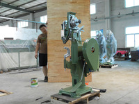 Grand modèle JULYR JL-J8C riveteuse automatique à deux temps poinçonnage chaises pliantes quincaillerie boulonnage quincaillerie rainurage oeillet