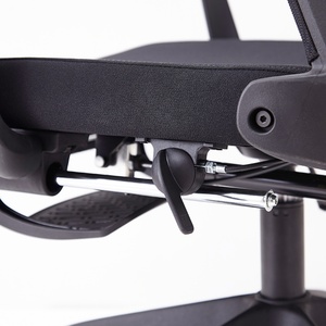 Chaise de bureau pivotante moderne en maille, ergonomique et réglable, au design élégant, avec structure métallique, vente en gros - Product Image 3