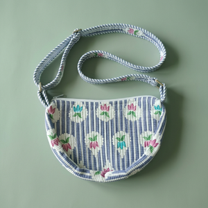 Sac à bandoulière bohème élégant en coton imprimé à la main, sac à bandoulière pour femme, sac multifonctionnel à fleurs - Product Image 2