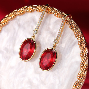 Orecchini Pendenti Ovali Rossi Minimalisti per Donne, Gioielli per Orecchie Ispirati al Vintage e Versatili - Product Image 3
