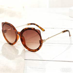 Gafas de Sol para Niños, Montura Grande, Estilo Ojo de Gato, Lentes de PC con Protección UV400, Unisex, para Viajes, Protección Solar, Origen Wenzhou - Product Image 4