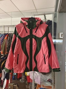 Giacca <span class=keywords><strong>da</strong></span> Uomo Primavera 2026 Impermeabile Antivento con Multi Tasche Zip, Cappuccio e Patchwork in Tessuto, per Streetwear e Alpinismo - Product Image 2