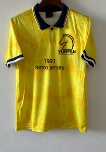 Kit Calcio Vintage all'Ingrosso, Maglie Classiche Retrò di Club e Squadre Nazionali, Servizio OEM, Completi Estivi, Taglio Automatizzato, Asciugatura Rapida - Product Image 6