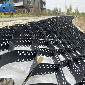 Géocell perforé en HDPE de qualité supérieure <span class=keywords><strong>pour</strong></span> la stabilisation des allées et le soutien de charge dans la construction routière - Product Image 6