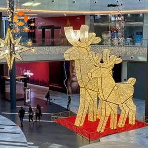 Neue wasserdichte Weihnachts dekorationen im Freien Kommerzielle 3D-LED-Motivlichter Rentier-Giraffen-Kranz licht für Weihnachten