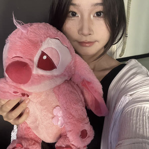 Serie de Cuentos de Flores de Cerezo Xiaohongshu Dongdan Stitch, Juguete de Peluche de Perro de Algodón PP Suave y Adorable de Pelo Largo, Regalo de Cumpleaños, Venta al por Mayor - Product Image 2