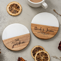 Nouveaux sous-verres ronds en marbre 2026 avec logo en bois d'acacia pour sets de table nordiques et tasses à thé, idéal comme cadeau promotionnel