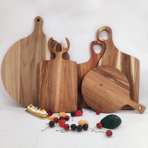 Juego de tablas de cortar de madera de acacia con asas para uso en la cocina, bloques de cortar rectangulares de forma irregular - Product Image 1