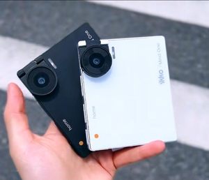 สมาร์ทโฟน IKKO Mind One Pro AI ระบบปฏิบัติการ AI รองรับอินเทอร์<span class=keywords><strong>เน็ต</strong></span>ฟรีทั่วโลกมากกว่า 60 ประเทศ กล้องฟลิป 50MP คีย์บอร์ดถอดได้ หน้าจอ AMOLED 4 นิ้ว - Product Image 1