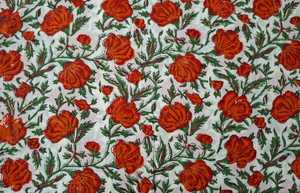 Bolso de Hombro para Uso Diario Hecho de Algodón Acolchado con Diseño Floral Estampado a Mano que Ofrece Espacio, Comodidad y Uso Duradero - Product Image 5