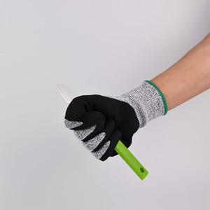 कस्टम लोगो 13-गेज कट प्रतिरोधी दस्ताने स्तर 5 सुरक्षा और तेल प्रतिरोधी रेतीला कोटिंग के साथ - Product Image 2