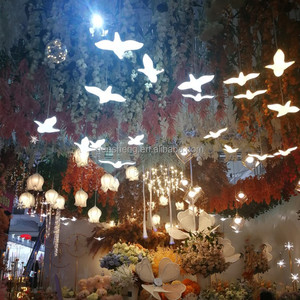 Mini luces de fiesta Bola de discoteca giratoria Sonido activado 7 colores 4 modos de reproducción Luz de música Dj recargable con control remoto - Product Image 5