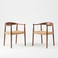 Chaise de salle à manger vintage de luxe en bois massif et rotin, style bistrot français, pour restaurant, hôtel, bar - Mobilier en bois et rotin de fabrication artisanale