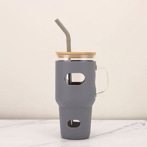 Gobelet en verre pour véhicule de 32 oz avec poignée ergonomique et manchon de protection en silicone - Product Image 4