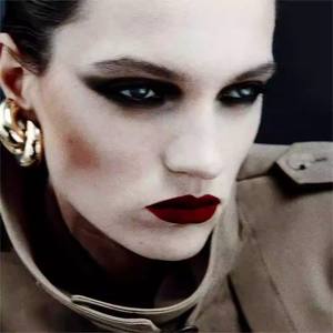 Gioielli di moda 2024 Vintage in metallo geometrico orecchini rotondi grossi <span class=keywords><strong>minimal</strong></span> grandi donne paffute in oro 18k clip su orecchini da <span class=keywords><strong>donna</strong></span> - Product Image 2