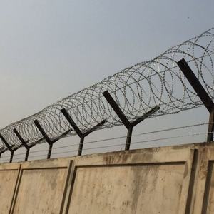 Cerca de seguridad galvanizada tipo <span class=keywords><strong>concertina</strong></span>, alambre de púas anti-escalada, alambre de púas tipo cuchilla, alambre de púas tipo rasuradora para prisión, favorito de los clientes, precio - Product Image 4