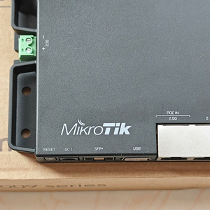 RB5009UG + S + IN 10G SFP + 7X Gigabit Quad Core PoE <span class=keywords><strong>Router</strong></span> <span class=keywords><strong>Switch</strong></span> RB5009UG + S + IN - Product Image 5