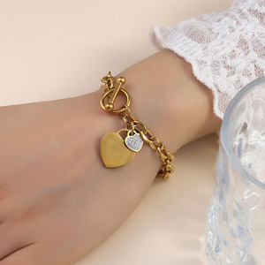 Bijoux en acier inoxydable plaqué or 18 carats Bracelet à breloques avec boucle en forme de cœur pour femme Bracelets manchette avec pendentif en forme de cœur - Product Image 5