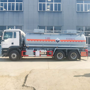 Le matériau en acier au carbone peut être personnalisé pour un camion-citerne corrosif de grande capacité - Product Image 6