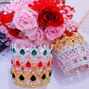 <span class=keywords><strong>Couronne</strong></span> de mariée vintage baroque en strass - Tiara de mariage et de fiançailles en alliage plaqué or - Accessoire de cheveux tendance pour filles (anniversaire) - Product Image 2