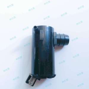 Moteur de pulvérisation d'eau Sinotruk pour système de lavage de camion, ajustement universel, plastique noir - Product Image 1