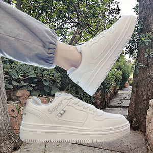 Zapatos Deportivos de Moda para Hombre, con Logotipo Personalizado, Ligeros, Transpirables, con Forro de Malla, Parte Superior de PU, Tendencia de Moda, Zapatos de Correr, Zapatos de Patineta - Product Image 3