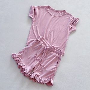 ชุดครอบครัวแม่ลูก ผ้าใยไผ่เนื้อแน่นสำหรับฤดูร้อน เสื้อระบายแขนจั๊มพ์ กางเกงขาสั้นรูดเชือก ชุดแม่ลูกสาว - Product Image 4