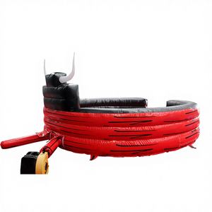 Parcours d'obstacles gonflable WINSUN avec tapis de combat de taureaux et trampoline rebondissant en PVC, certifié CE, capacité 300 kg - Product Image 1