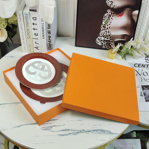 Ensemble de 2 assiettes à dîner en porcelaine fine de style nordique rouge, prix d'usine - Product Image 1