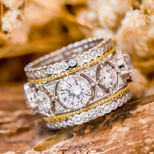 Anello bicolore da donna in stile vintage, accessorio da dito per uso quotidiano - Product Image 2