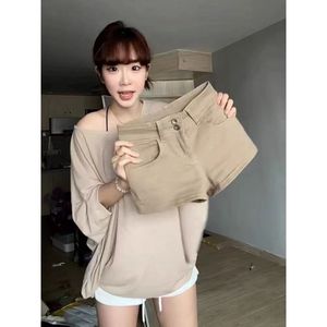 Pantalones cortos de mezclilla caqui de cintura media para mujer Hot Girl Summer New Straight Slim Lazy Casual Trend con diamantes de imitación Estilo sexy - Product Image 1