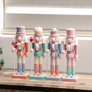 <span class=keywords><strong>Casse</strong></span>-<span class=keywords><strong>Noisette</strong></span> Décoratif De Noël <span class=keywords><strong>Casse</strong></span>-<span class=keywords><strong>Noisette</strong></span> Traditionnel En Bois Fait À <span class=keywords><strong>La</strong></span> Main Décorations De Table De Noël Cadeau De Vacances - Product Image 1