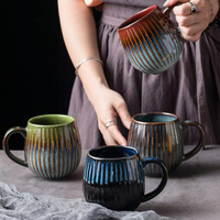 Mug en grès cannelé vintage fait main avec glaçure réactive, grande capacité, pour une esthétique intérieure optimale