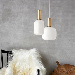 Lustre scandinave en verre vert peinture à tête unique lanterne à rayures décontractées lampes suspendues pour restaurant <span class=keywords><strong>bar</strong></span> hauteur réglable - Product Image 3