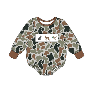 Conjuntos Casuales de Otoño para Niños y Niñas con Estampado de Camuflaje, Bordado de Perro, Ciervo y Pato, al por Mayor - Product Image 3