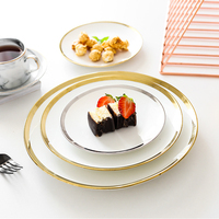 Assiette en céramique personnalisée Plats de service Assiettes à dîner blanches à bord doré Ensemble de vaisselle de luxe Plats et assiettes en porcelaine de 6/8/10 pouces