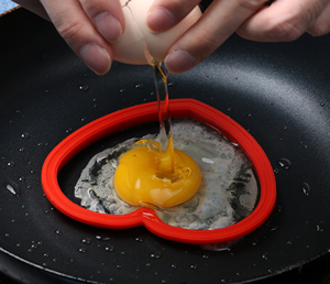 <span class=keywords><strong>Moule</strong></span> à crêpes en forme d'étoile d'ours antiadhésive personnalisé, sans BPA, plateau d'anneaux de friture d'oeufs en <span class=keywords><strong>silicone</strong></span>, outils d'omelette de cuisine, outils personnalisés - Product Image 2