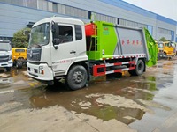 Camion compacteur à ordures diesel 2023 4x2 avec transmission manuelle Moteur diesel Boîte de vitesses Composants de base Camion à ordures à compression
