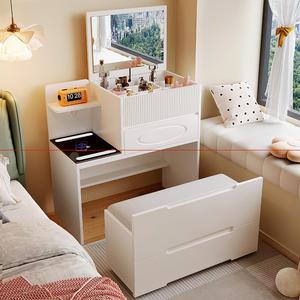 Moderna camera da letto in legno, - Product Image 1