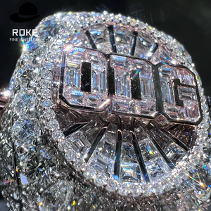 Bague de mariage et de championnat pour homme en or massif 9-18K, style hip-hop, avec lettre personnalisée, diamant rond et taille baguette cultivé en laboratoire certifié IGI - Product Image 2