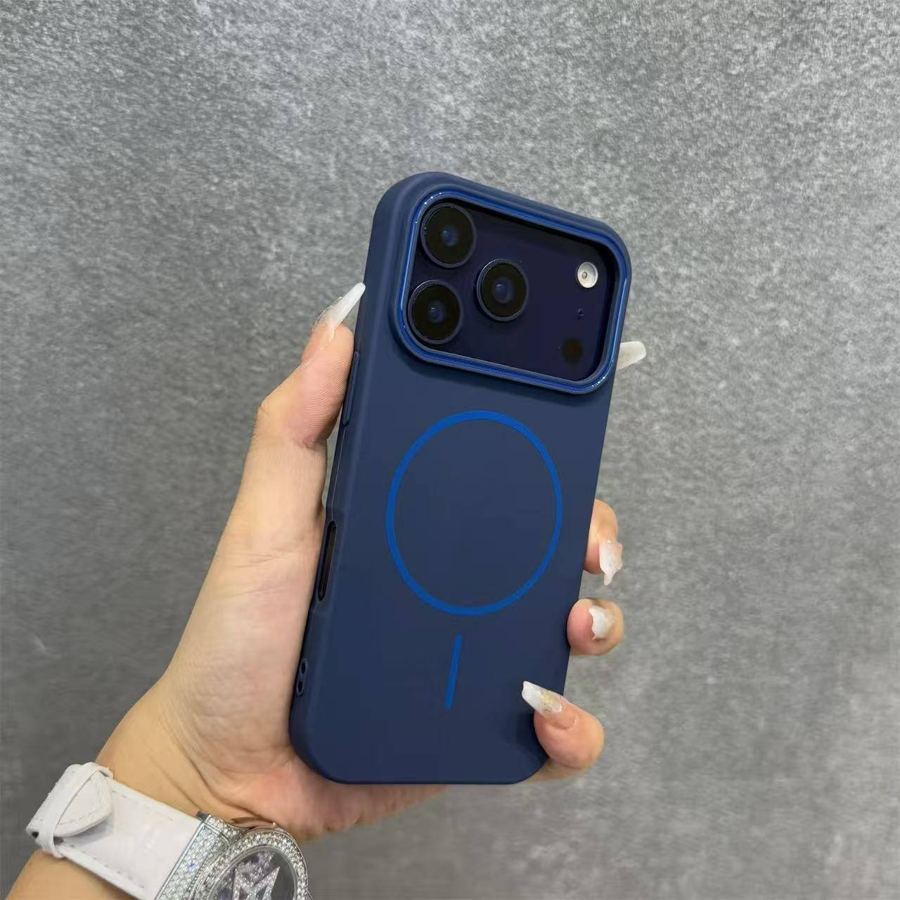 สีน้ำเงิน