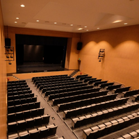 Chaise de salle de conférence pliable moderne JY-302 avec tablette d'écriture et siège rembourré pour salle de classe universitaire et salle de formation