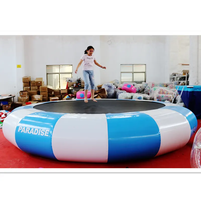 Juguetes flotantes de verano, trampolín de agua con plataformas inflables baratas, juegos de agua, cama hinchable para saltar