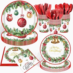 Ensemble de fournitures de fête jetables à succès : Assiettes en papier, guirlande artisanale, design thème carillons à vent Noël Blanc, simplicité moderne - Product Image 1