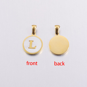 จี้ตัวอักษรเคลือบเงา A-Z |   จี้ห้อยคอเคลือบทอง 18K ทำจากสแตนเลสสตีล กันน้ำ ป้องกันอาการแพ้ สำหรับสร้อยข้อมือและสร้อยคอ - Product Image 4