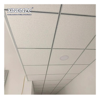 Plaques de plafond acoustiques en fibres minérales 2x4, grille de plafond carrée moderne suspendue, ignifuge et insonorisante