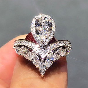 Anillo de Diamantes en Oro Rosa F1433, Corte Pera, Diamante Natural, Anillo de Compromiso para Mujer, Color D, Joyería de Diamantes Blancos - Product Image 6